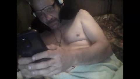 Snapshot of easye4015 chatting on February 2, 11:08 am Easye online show from February 2, 11:08 am