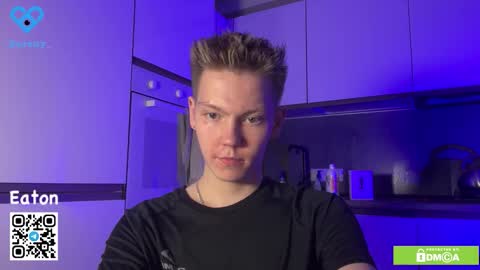 eaton_ online show from November 27, 6:11 pm