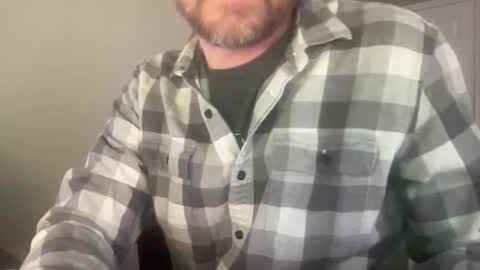 Erik online show from May 5, 3:57 pm