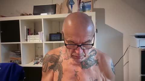 eddelmar online show from February 12, 9:04 am