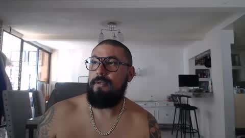 Snapshot of edgarram83 chatting on February 24, 6:04 pm edgarram83 online show from February 24, 6:04 pm