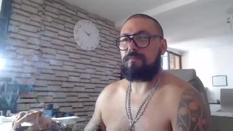 Snapshot of edgarram83 chatting on September 9, 7:57 pm edgarram83 online show from September 9, 7:57 pm