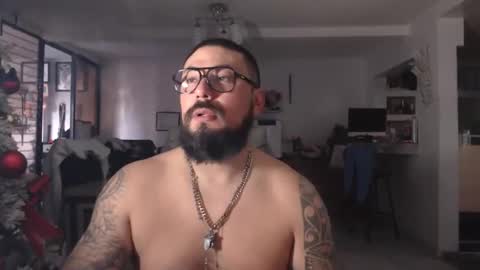 Snapshot of edgarram83 chatting on December 27, 11:21 pm edgarram83 online show from December 27, 11:21 pm