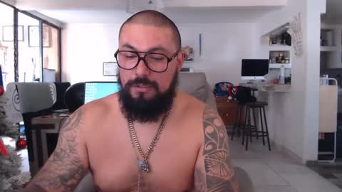 Snapshot of edgarram83 chatting on December 11, 7:32 pm edgarram83 online show from December 11, 7:32 pm