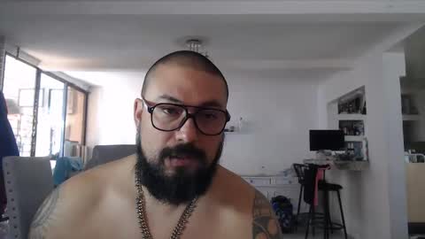 Snapshot of edgarram83 chatting on February 23, 6:30 pm edgarram83 online show from February 23, 6:30 pm