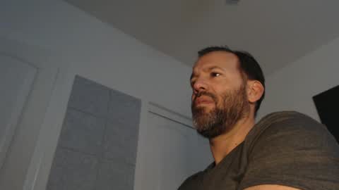 EdgeM online show from February 2, 1:02 am