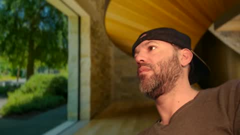 EdgeM online show from March 8, 2:49 pm