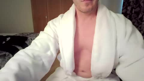 Snapshot of edginghandjober chatting on January 8, 11:10 am Edginghandjober online show from January 8, 11:10 am