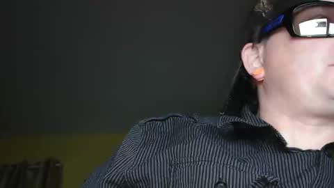 edwardaims_2please online show from December 3, 2:50 am