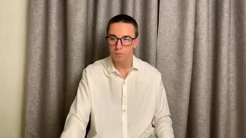 Snapshot of edwarddzhekson chatting on October 27, 11:45 am edwarddzhekson online show from October 27, 11:45 am