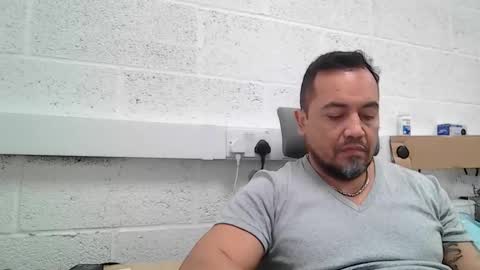 EdM online show from February 19, 9:06 am