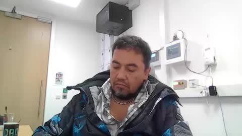 EdM online show from January 14, 9:25 am