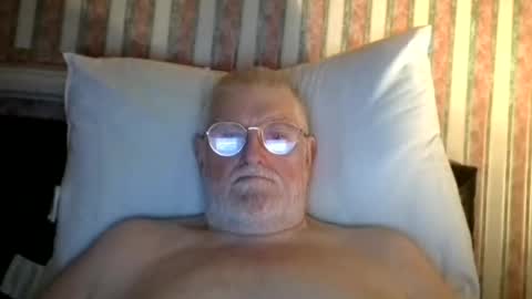 eketman1964 online show from December 14, 11:56 pm