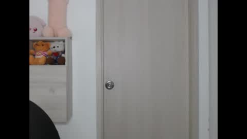 elandor online show from December 3, 6:08 am