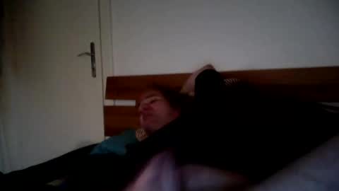 elcretinmo online show from April 1, 4:58 am