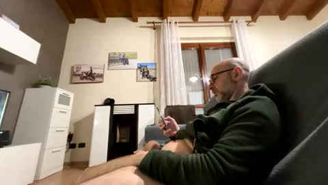 Eldiablo844 online show from April 1, 8:06 pm