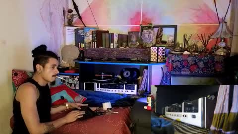 Snapshot of eleazar_blake chatting on October 5, 3:21 am Sir Eleazar online show from October 5, 3:21 am