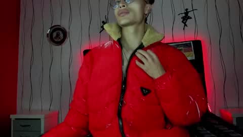 Elegant online show from January 19, 2:47 am