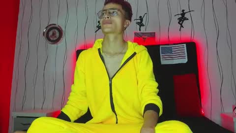 Elegant online show from January 24, 3:00 am