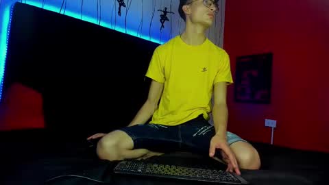 Elegant online show from December 7, 1:48 am