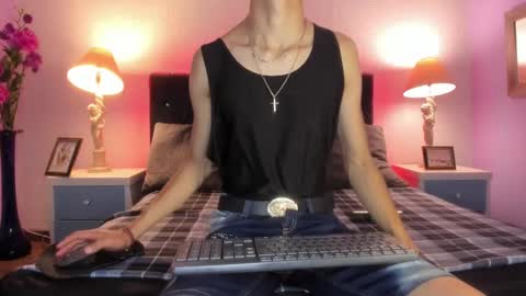 Elegant online show from December 28, 2:43 am