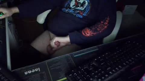 Snapshot of elencher69 chatting on February 2, 2:38 am Eric online show from February 2, 2:38 am