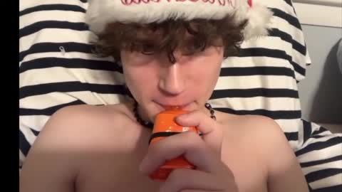 Tophe Markham online show from December 22, 7:27 am