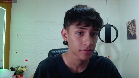 E L I A S online show from December 12, 3:32 am