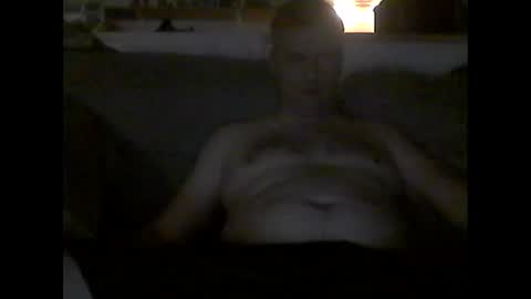 Snapshot of eliassxxx chatting on October 21, 1:20 am eliassxxx online show from October 21, 1:20 am