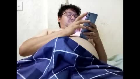 Snapshot of elimposstor chatting on October 13, 9:21 pm elimposstor online show from October 13, 9:21 pm