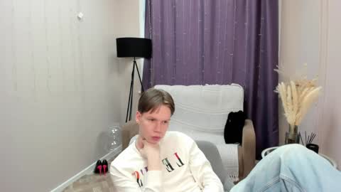 eliotmars online show from May 27, 10:56 am