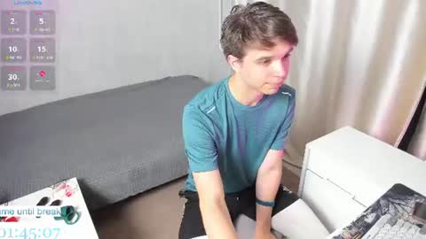 elliot_winki online show from July 11, 5:04 pm