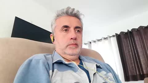 fer online show from January 3, 3:01 pm