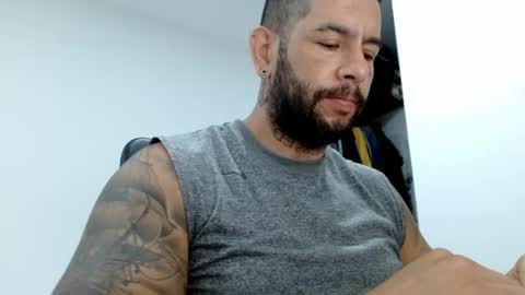 Snapshot of elosocazador chatting on February 5, 11:55 am elosocazador online show from February 5, 11:55 am