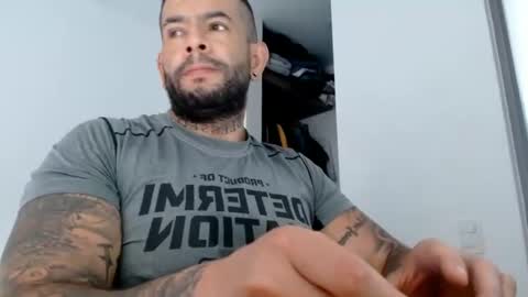 Snapshot of elosocazador chatting on March 1, 12:01 pm elosocazador online show from March 1, 12:01 pm