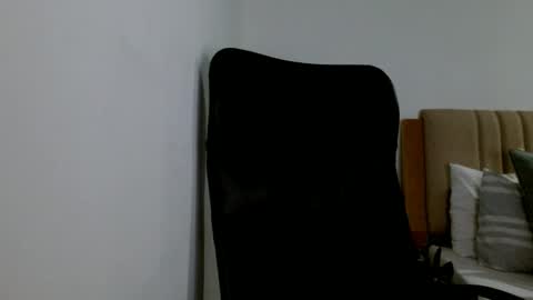 Snapshot of elosocazador chatting on December 9, 11:20 pm elosocazador online show from December 9, 11:20 pm