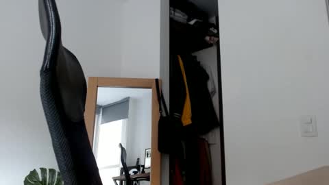 Snapshot of elosocazador chatting on March 6, 12:09 pm elosocazador online show from March 6, 12:09 pm