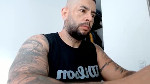 Snapshot of elosocazador chatting on February 7, 12:06 pm elosocazador online show from February 7, 12:06 pm