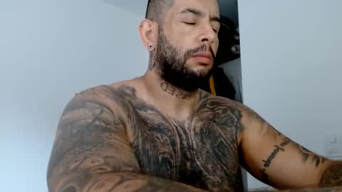 Snapshot of elosocazador chatting on February 1, 12:16 pm elosocazador online show from February 1, 12:16 pm