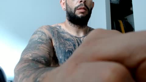 Snapshot of elosocazador chatting on January 16, 12:09 pm elosocazador online show from January 16, 12:09 pm