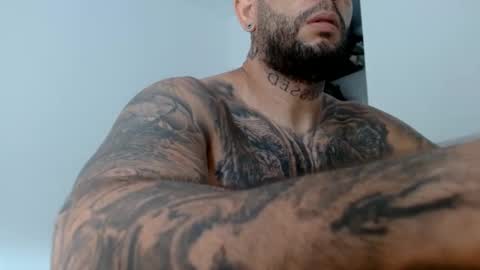 Snapshot of elosocazador chatting on February 25, 12:45 pm elosocazador online show from February 25, 12:45 pm