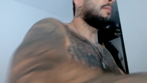 Snapshot of elosocazador chatting on March 12, 11:42 am elosocazador online show from March 12, 11:42 am