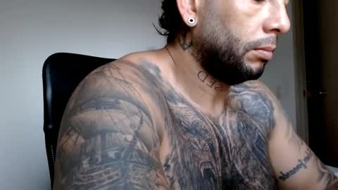 Snapshot of elosocazador chatting on December 6, 11:54 am elosocazador online show from December 6, 11:54 am