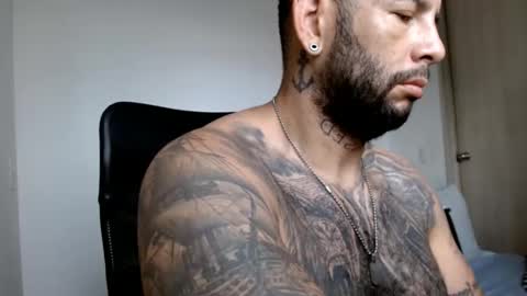 Snapshot of elosocazador chatting on December 30, 1:47 pm elosocazador online show from December 30, 1:47 pm