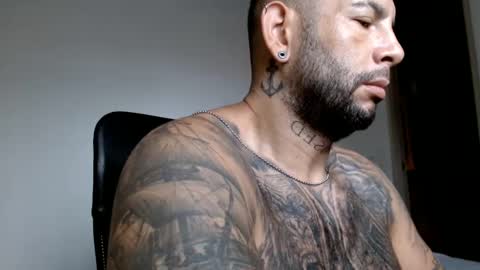 Snapshot of elosocazador chatting on December 20, 1:00 pm elosocazador online show from December 20, 1:00 pm