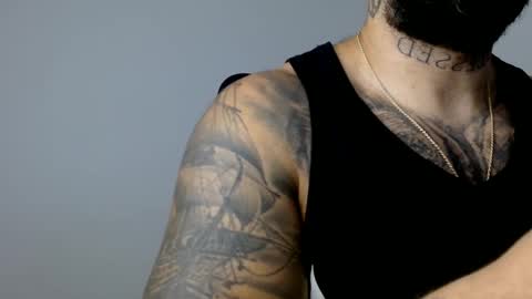 Snapshot of elosocazador chatting on October 28, 10:34 pm elosocazador online show from October 28, 10:34 pm