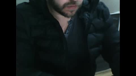 Snapshot of elpeladilla chatting on January 7, 8:31 pm kooltech online show from January 7, 8:31 pm