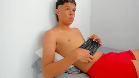 elpicha_dotado online show from February 5, 2:35 pm