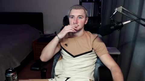 Elvin Vaenight online show from November 21, 11:04 pm