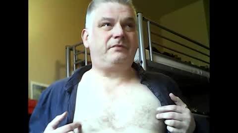 englishguysurrey online show from November 7, 10:29 am